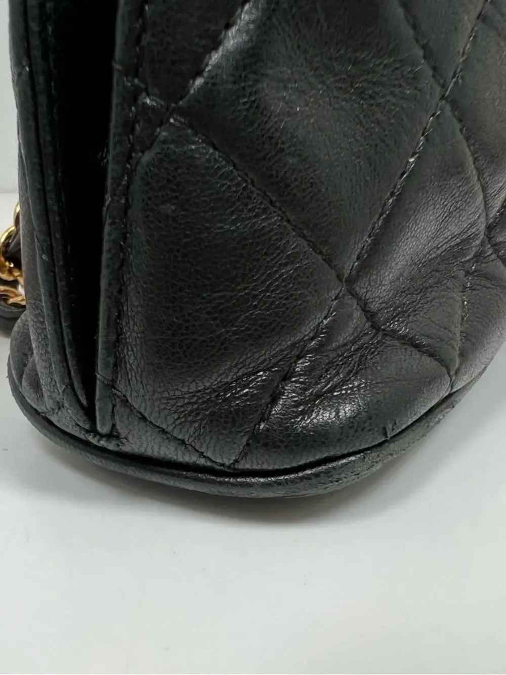 Chanel Vintage Black Quilted Lambskin CC Ball Chain Shoulder Crossbody Bag